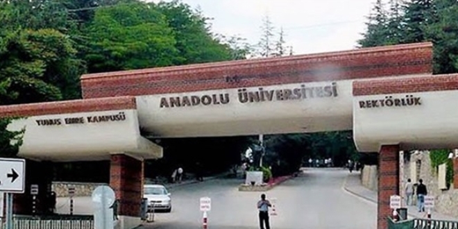 Anadolu Üniversitesi nde soruşturma: ‘Rektörlüğü işgal girişimi’ suçlaması